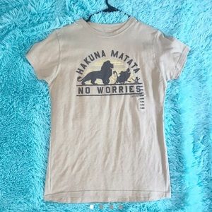 Lion king tshirt womans L Disney NWT